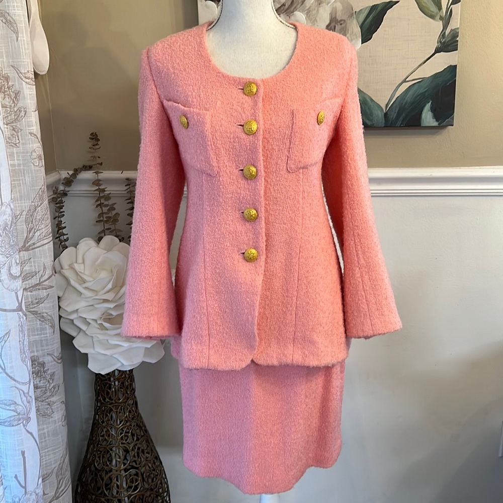 BANU Paris Wool Vintage Bubblegum Pink Blazer & Skirt Set Gold Buttons Sz 10